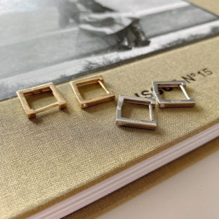 P-8.SV925*Square hoop stone pierce